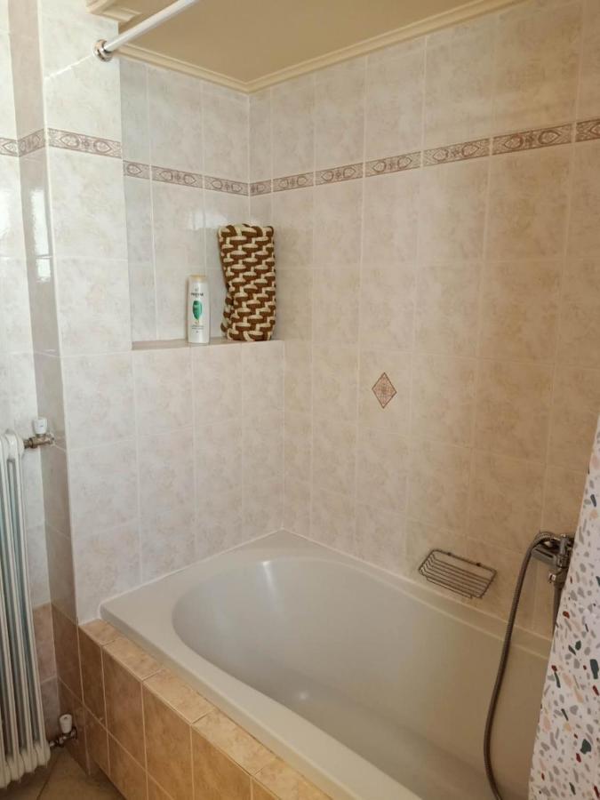 Big Apt 3Bed 3Bath 10 Min Walk Acropolis Atene Esterno foto